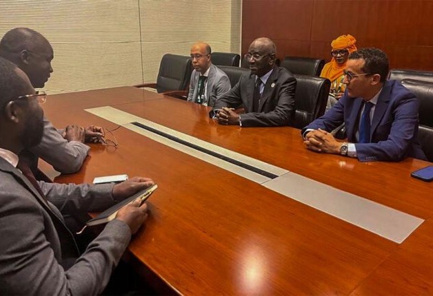 Le ministre des Affaires étrangères rencontre le substitut du procureur général de la Cour pénale internationale