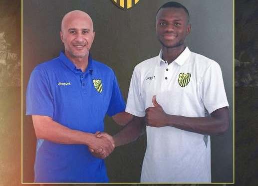 Mercato :Issa Mbareck rejoint le Maghreb de Fès pour trois saisons 