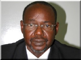 Le ministre de l'intérieur arrive à Zouératt pour calmer la tension des travailleurs journaliers de la SNIM en révolte contre l'administration