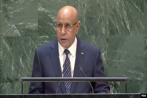 Des marins inerpellent le président Ghazouani sur leur situation et menacent d'aller en grève