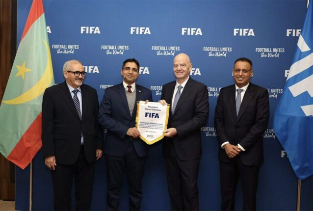 Le ministre des Sports rencontre le président de la FIFA à Rabat