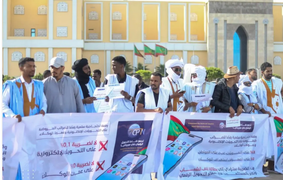 Le collectif des points de transfert numérique estime qu’il est indispensable pour leur proximité avec les populations à faibles revenus 