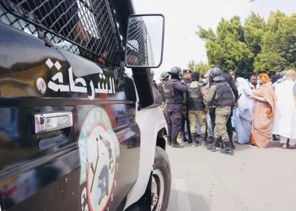 La police met la main sur un malfaiteur qui se faisait passer pour un policier 